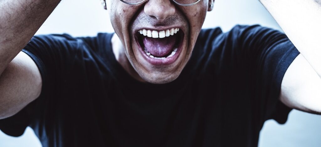 angry-6319463_1280