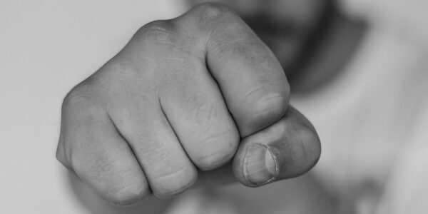 처음 본 여성 성폭행 시도… “성욕을 느꼈다.”