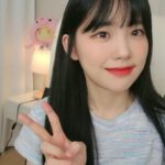 캠빨?? 실물 공개한 ‘트위치 여캠 퀸’ 스트리머 우정잉
