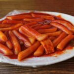 “떡볶이 사줄게”라며 10대 여학생 강제추행, 술 권한 40대 남성