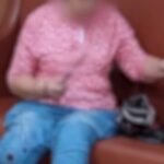“다 죽이겠다”며 파출소에서 흉기 난동 벌인 70대 여성(영상)