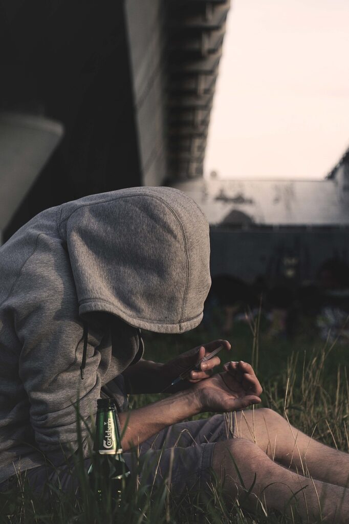 addict-2713598_1280