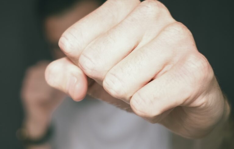 헤어진 연인 폭행, 스토킹한 30대 남성 ‘징역형’