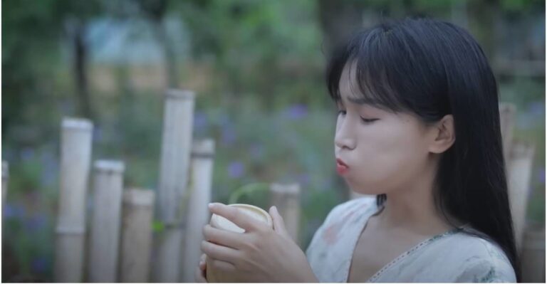 “김치는 중국 음식”이라고 우기던 인플루언서의 복귀.