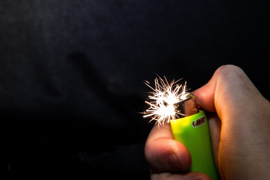 lighter-1022459_1280