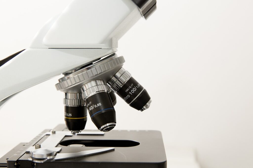 microscope-772297_1280