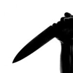 ‘더 머물러줘’ 거절한 요양보호사 흉기로 찌른 70대 남성, 징역 15년 구형