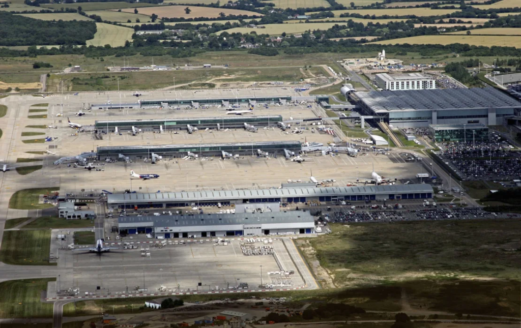 231109114500-stansted-airport-exterior