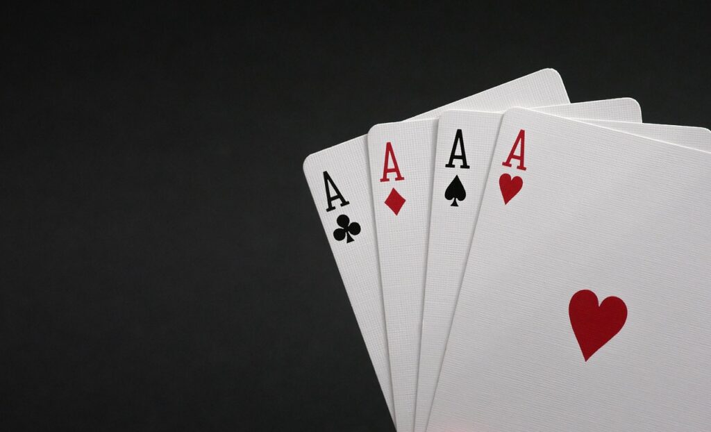 cards-4423526_1280