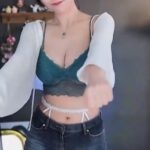 초록색 레이스 브라렛 입고 오토바이춤 추는 수련수련