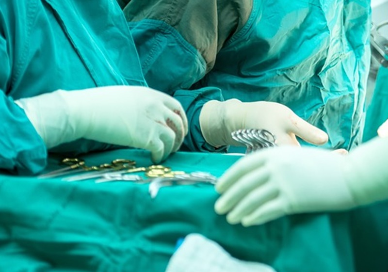 surgery-1822458_1280