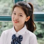 회장 앞에서 춤춰 후계자 된 20대 여성 해고당한 이유는?(영상)