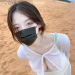 마스크 착용해도 숨길 수 없는 미모, 얼굴 공개되자 폭발적인 반응