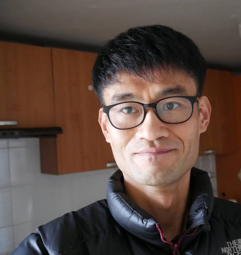 한일교류회 참여한 유튜버 ‘독거노총각’ 갑질 논란
