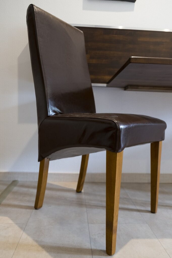 chair-2581106_1280