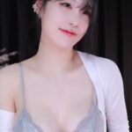 회색 브라렛 입고 ‘간바레 센빠이’ 추는 연나비