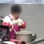 참기름병 입으로 핥고 곰팡이 핀 식재료까지… 충격적인 유치원 주방