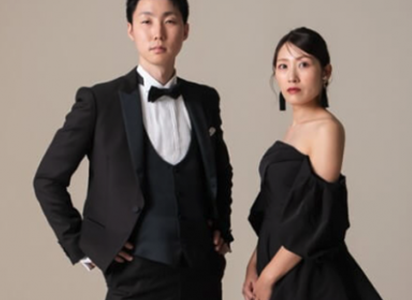 흰색 드레스 대신 검은 웨딩 드레스 찾는 일본 신부들… 그 이유는?
