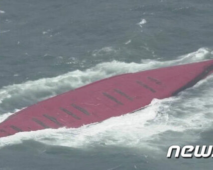 일본 시모노세키 인근 해역에서 한국 선박 전복 사고 발생